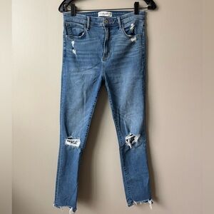 Abercrombie & Fitch The Super Skinny Ankle High Rise 6R Distressed Jeans